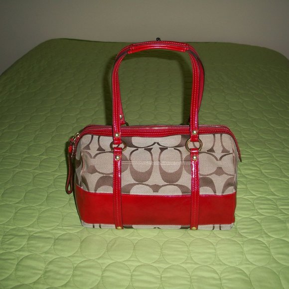 Coach Brown Signature Canvas with Red Patent Leather Bag with Wristlet/Wallet - Picture 4 of 16